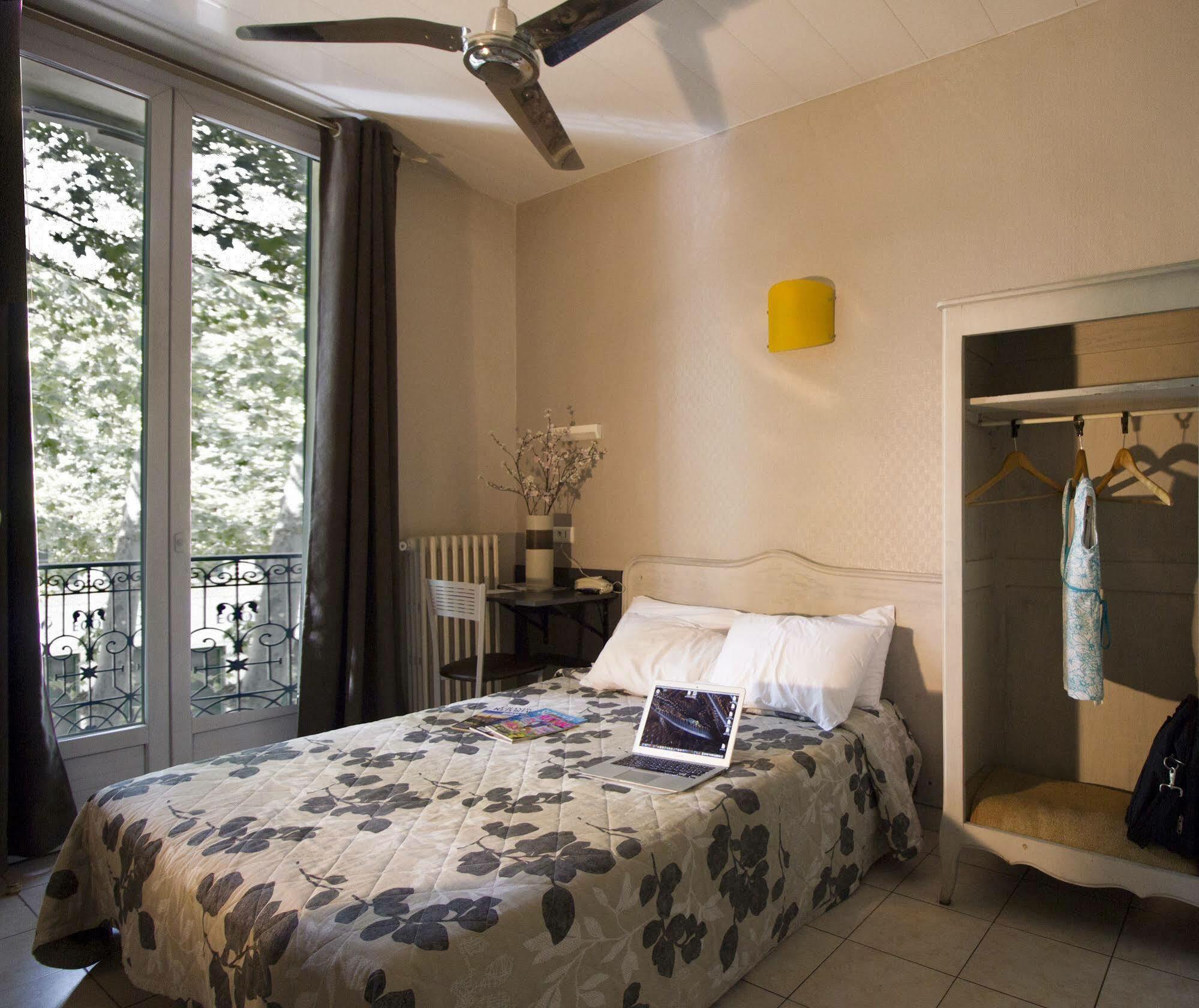 Le Strasbourg Hotel Montpellier Bagian luar foto