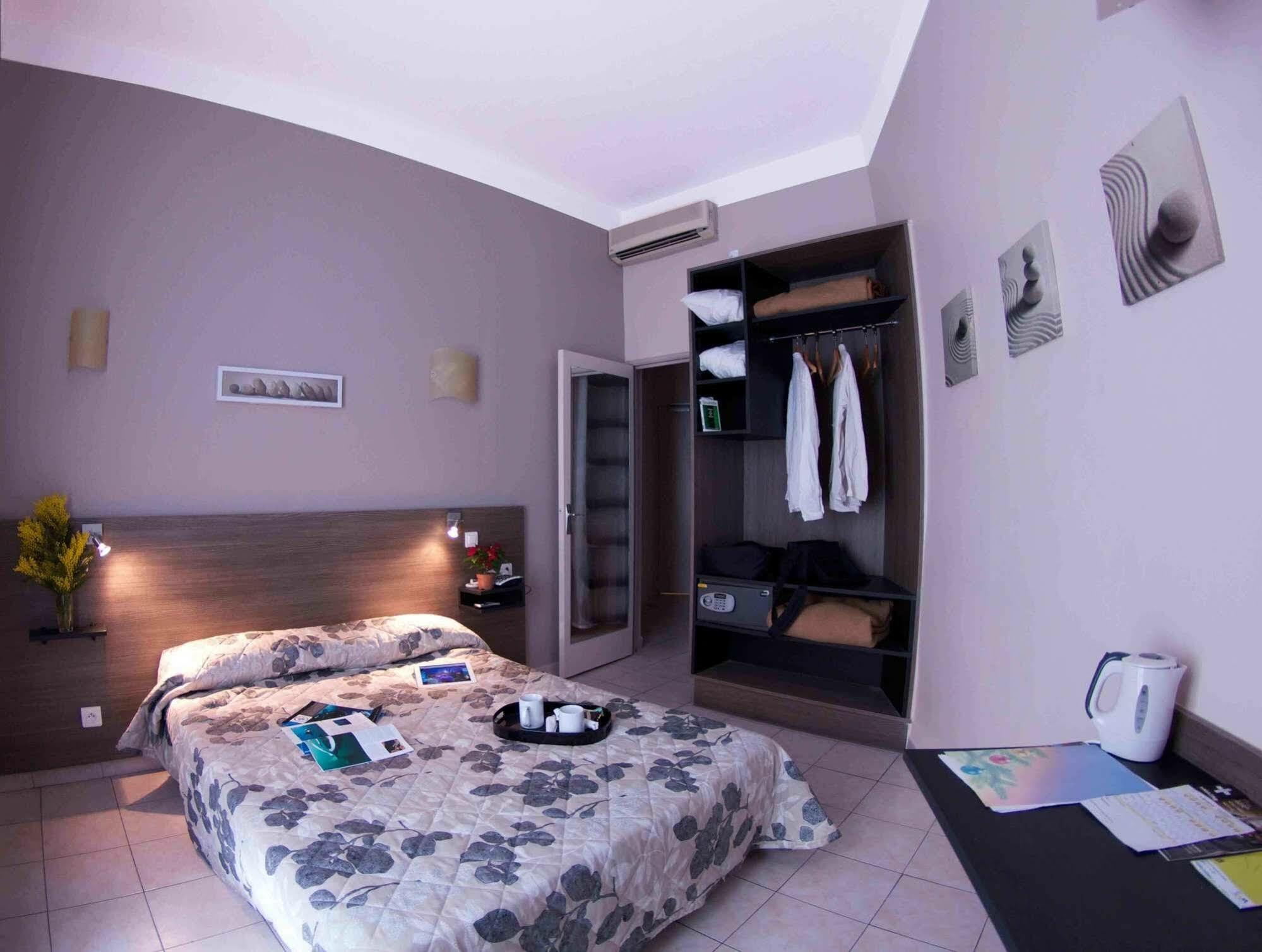 Le Strasbourg Hotel Montpellier Bagian luar foto